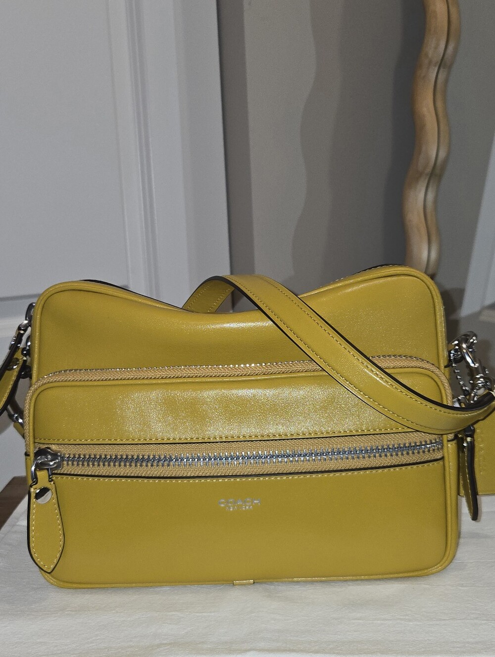 Coach Dakota Crossbody in Honeycomb – Rare – CDS83
